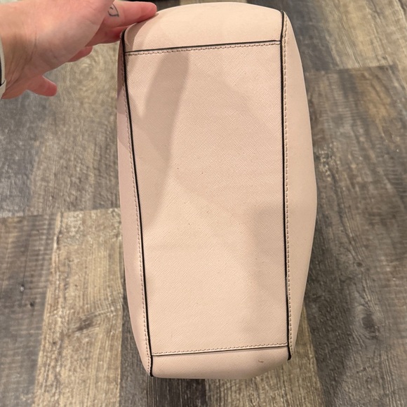 Michael Kors Pale Pink Leather Tote with Gold Chain Handles - Picture 4 of 4